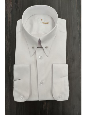  Metal Aksesuarlı Likralı Beyaz Saten Gömlek