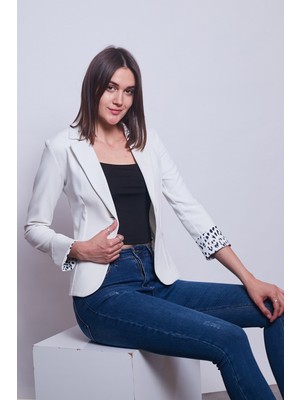 Jument Yakalı Flato Cepli Kolu Duble Uzun Kol Ofis Şık Blazer Kumaş Ceket-Krem