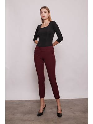 Jument Kalın Kemerli Süs Cepli Bilek Boy Likralı Kumaş Pantolon-Bordo