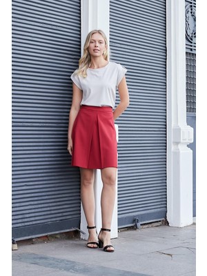 Kadın Yüksek Bel Hafif Likralı Kumaş Pilikaşeli Diz Boy Çan Etek-Kırmızı