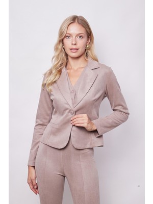 Kadın Kadife Likralı Yumuşak Dokulu Flato Cepli Uzun Kol Düğmeli Blazer Mono Ceket-Bej