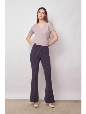 Yüksek Bel Çizgili Ön Arka Dikişili Ispanyol Paça Hafif Likralı Kumaş Tayt Pantolon-Lacivert Çizgi