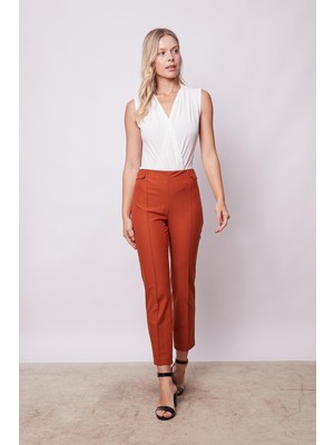 Kadın Yüksek Bel Önü Dikişli Beli Apoletli Düğmeli Boru Paça Kumaş Pantolon -Kiremit