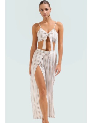 Rahat ve Şık Crinkle Dokuma Plaj Takımı Çok Çizgili Desen Zarifane Tasarım Özenle Seçilmiş