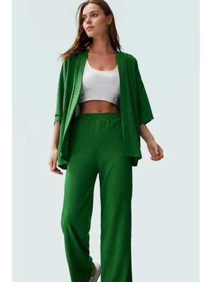 Yazlık Kadın Kimono Pantolon Takım Rahat Şık ve Çok Yönlü Trend Tasarım Modern Stil Görünüm