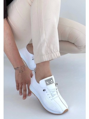 Fiert Beyaz Cilt Bağcıklı Spor Ayakkabı