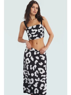 Viskoz Kadın Animal Desenli Yazlık Bluz Etek Takım Şık Görünüm Seçkin Malzeme Özenle Seçilmiş