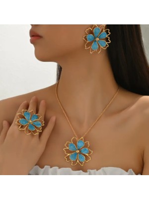 Kadın Mavi Çiçek Figürlü Takı Seti – Gold Renk Kolye, Küpe ve Yüzük 3’lü Kombin