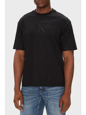 Calvin Klein Pamuklu Oversize Fit Bisiklet Yaka Logolu T Shirt LV04RB295GUB1 Erkek T Shirt LV04RB295G Ub1