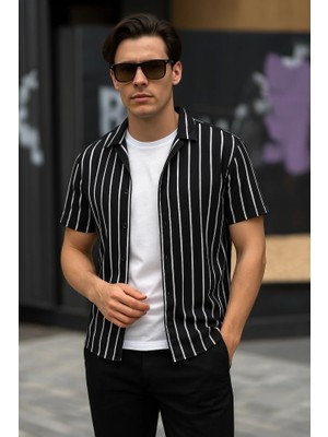 Erkek Kısa Kollu Beyaz Çizgi Desenli Örme Kumaş Pamuklu Gömlek