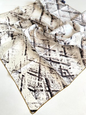 Levidor Tivil Saf Ipek Eşarp 49361 Krem Karışık Desen