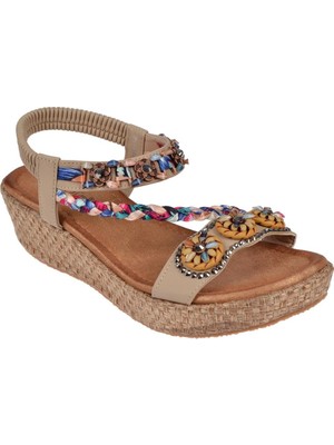 Guja Taşlı Dolgu Taban Kadın Sandalet GJ-153-2   Bej