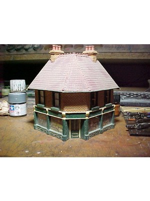 BYR Scaleprint Köşe Mağazası Ön 00/ho Ölçeği (Sadece Plastik Aparattır!!!) 3D