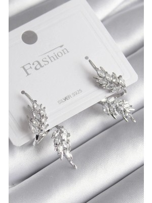 Pirinç Gümüş Renk Zirkon Taşlı Yaprak Model Kadın Küpe