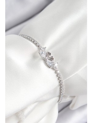 Pirinç Zirkon Taşlı Kuğu Model Gümüş Renk Asansörlü Kadın Bileklik