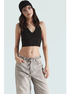 Triko Kumaş Bluz Fitted V Yaka Super Crop Kesim Şık Tasarım Yüksek Kalite Konforlu