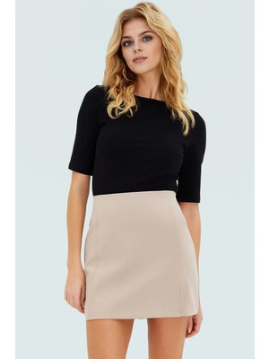 Örme Pamuklu Bluz Kayık Yaka Kısa Kol Vücuda Oturan Günlük Stil Dayanıklı Malzeme