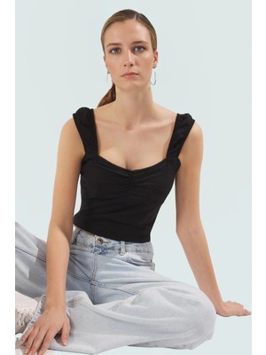 Likralı Penye Crop Bluz Fitted Örme Kumaş Havuz Yaka Yazlık Özenle Seçilmiş Premium Kalite