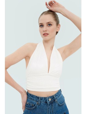 Yazlık Kolsuz Örme Bluz Fitted Boyundan Bağlamalı Rahat ve Şık Kaliteli Işçilik