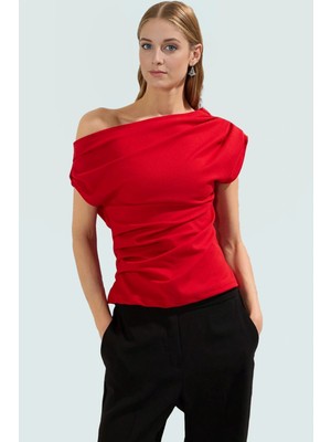 Regular Kalıp Örme Bluz Düşük Kol Asimetrik Yaka Günlük ve Şık Özel Tasarım