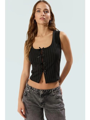 Yazlık Casual Örme Bluz Havuz Yaka Fitted Kalıp Kurdele Detay Premium Kalite Mükemmel Uyum