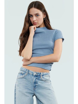 Büzgü Detaylı Rahat Bluz Dik Yaka Kısa Kol Örme Kumaş Trend Tasarım Premium Kalite