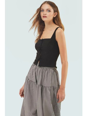 Nefes Alan Dokuma Bluz Kare Yaka Fitted Kolsuz Yazlık Günlük Kullanım Için Konforlu Kesim