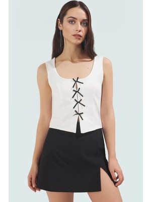 Yazlık Casual Örme Bluz Havuz Yaka Fitted Kalıp Kurdele Detay Premium Kalite Mükemmel Uyum