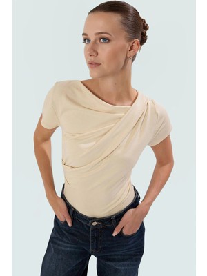 Asimetrik Yaka Basic Bluz 97 Viskoz 3 Elastan Örme Kumaş Yazlık Dayanıklı Malzeme