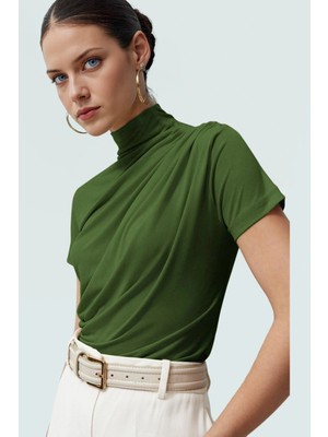 Yazlık Kısa Kollu Bluz Esnek Örme Dik Yaka Fitted Kalıp Mükemmel Uyum Trend Tasarım