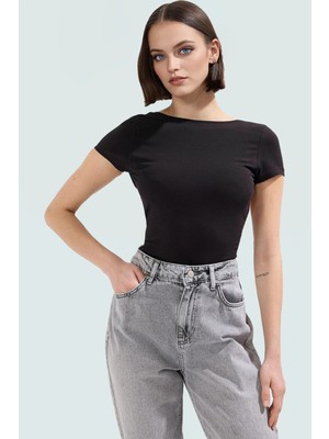 Pamuklu Örme Bluz Sırt Dekolteli Crop Renk Rahat Kalıp Şık Görünüm Uzun Ömürlü