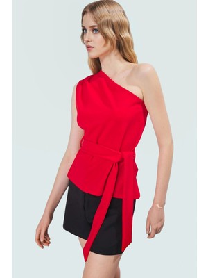 Basic Fitted Scuba Krep Bluz Asimetrik Yaka ve Kuşak Detay Dayanıklı Malzeme Trend Tasarım