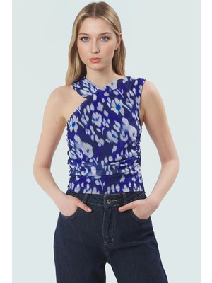 Çok Leopar Desenli Fitted Kolsuz Bluz Nefes Alan Kumaş Özenle Seçilmiş Konforlu Kesim