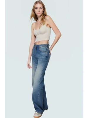 Yazlık Crop Bluz Rahat Şık ve Nefes Alabilir Pamuklu Kumaş Özenle Seçilmiş Kaliteli Işçilik