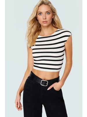 Kadın Kolsuz Örme Bluz Renk Basic Fitted Crop Bisiklet Yaka Konforlu Kesim Özel Tasarım