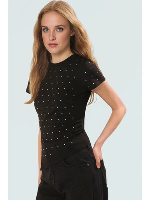 Parıltılı Taş Detaylı Pamuklu Örme T Shirt Rahat Şık Yazlık Zarifane Tasarım Trend