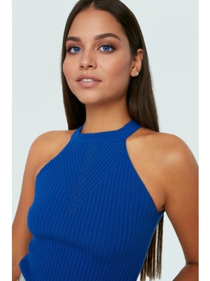 Kolsuz Triko Bluz 100% Akrilik Halter Yaka Regular Kesim Cepsiz Mükemmel Uyum
