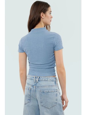 Polyester Karışımlı Bluz Crop Boy Fitted Kalıp Kısa Kol Seçkin Malzeme Dayanıklı