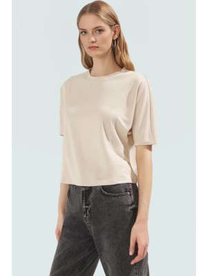 Yazlık Rahat Crop Bluz Scuba Kumaş Bisiklet Yaka Regular Kalıp Kullanım Premium Kalite