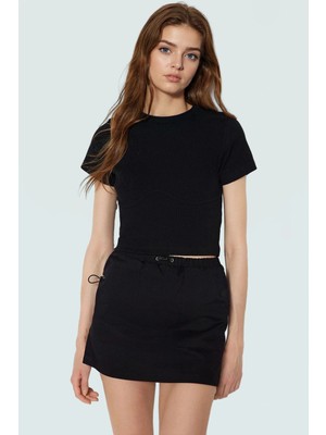 Rahat Pamuklu Kaşkorse Crop Bluz Bisiklet Yaka Kısa Kol Yazlık ve Şık