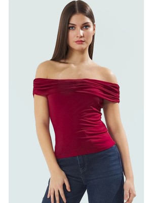 Şık Örme Bluz Carmen Yaka Fitted Kalıp Kısa Kol Yazlık Günlük Kullanım Için Seçkin Malzeme