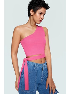 Asimetrik Yaka Kolsuz Örme Bluz Fitted Bağlama Detayı Rahat ve Şık Kaliteli Işçilik