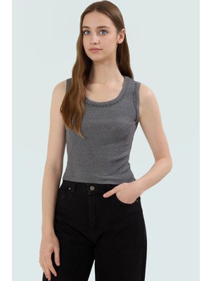 Vücuda Oturan Kolsuz Rejenere Kaşkorse Bluz Havuz Yaka Casual Tarz Özel Tasarım