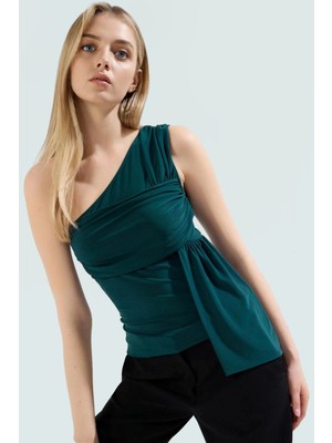 Polyester Elastan Yazlık Bluz Asimetrik Yaka Fitted Kalıp Regular Boy Özenle Seçilmiş