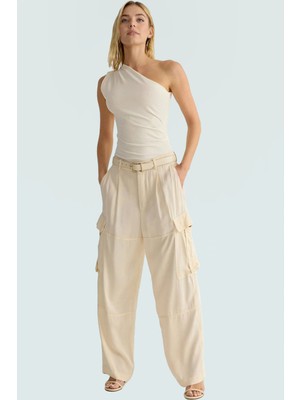 Rahat Pamuklu Bluz Asimetrik Yaka Fitted Kalıp Kolsuz Günlük Kullanım Mükemmel Uyum