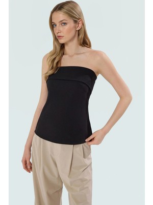 Fermuarlı Detaylı Straplez Bluz Rahat ve Şık Yazlık Dokuma Görünüm