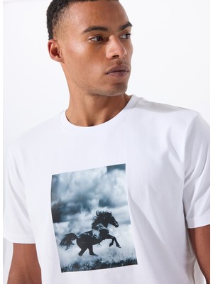 Mustang Bisiklet Yaka Baskılı Beyaz Erkek T-Shirt M5WM-TST1052