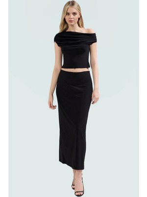 Asimetrik Yaka Kısa Kollu Örme Ekose Takım Elbise 97 Polyester 3 Elastan Günlük Stil Yüksek Kalite