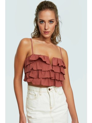 Yazlık Crop Bluz Katlı Fırfır Detay Pamuklu Dokuma Kumaş Plaj ve Günlük Stil Rahat Kullanım