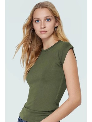 Kadın Viskoz Ribana Fitted Bluz Günlük Yazlık Rahat Kesim Özel Tasarım Seçkin Malzeme